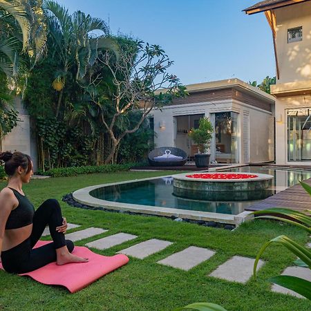 Luxury - Villa K - Central Seminyak Екстер'єр фото