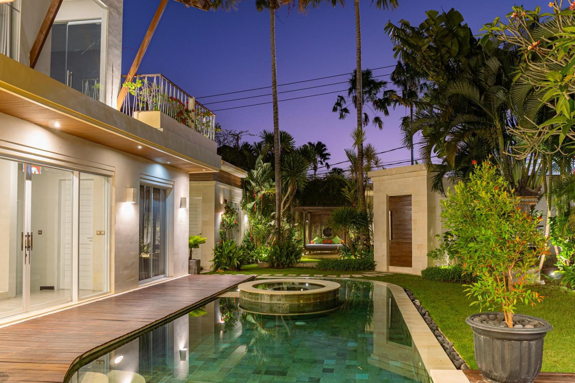Luxury - Villa K - Central Seminyak Екстер'єр фото
