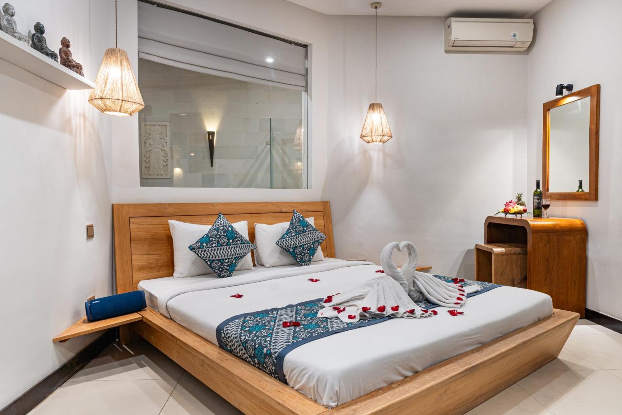 Luxury - Villa K - Central Seminyak Екстер'єр фото